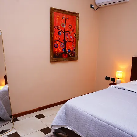 15 By Nam Nam 4* ティラナ