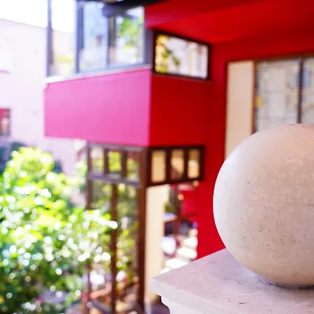 15 By Nam Nam 4* ティラナ