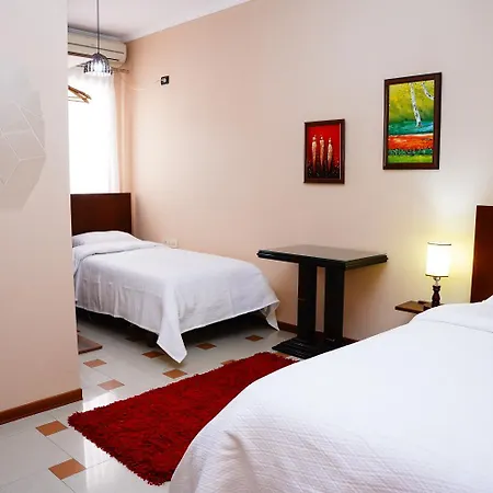 ホテル 15 By Nam Nam ティラナ