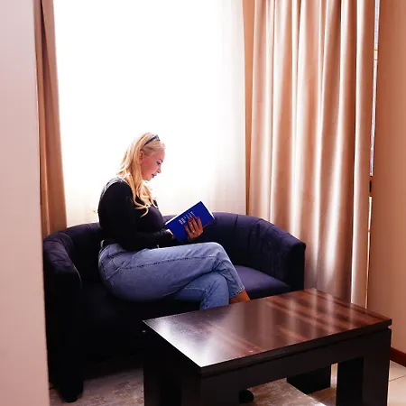 ホテル 15 By Nam Nam ティラナ