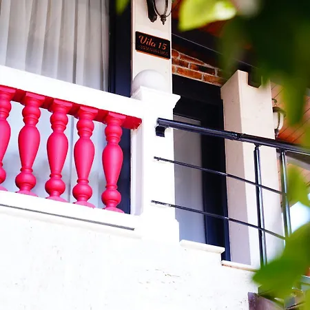 15 By Nam Nam Tirana