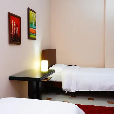 15 By Nam Nam Tirana