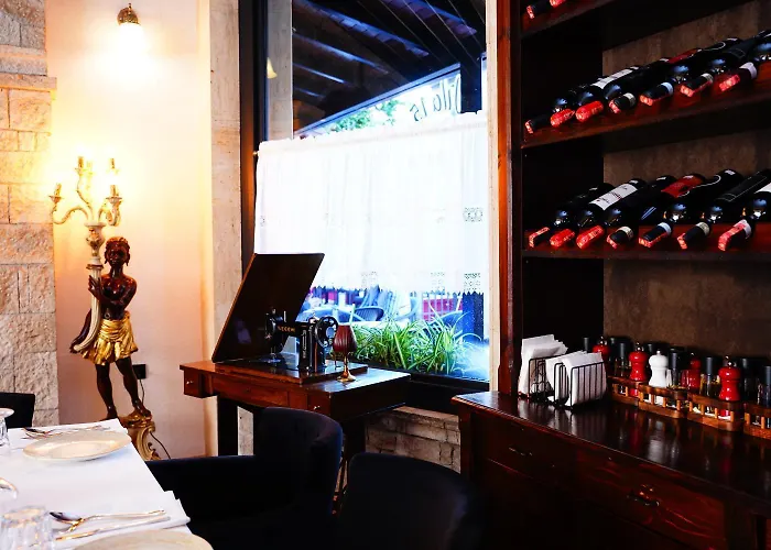 호텔 15 By Nam Nam