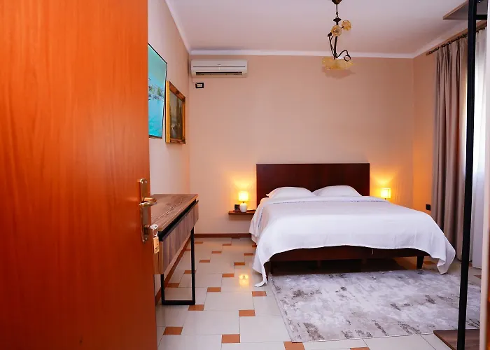 15 By Nam Nam 호텔 티라나