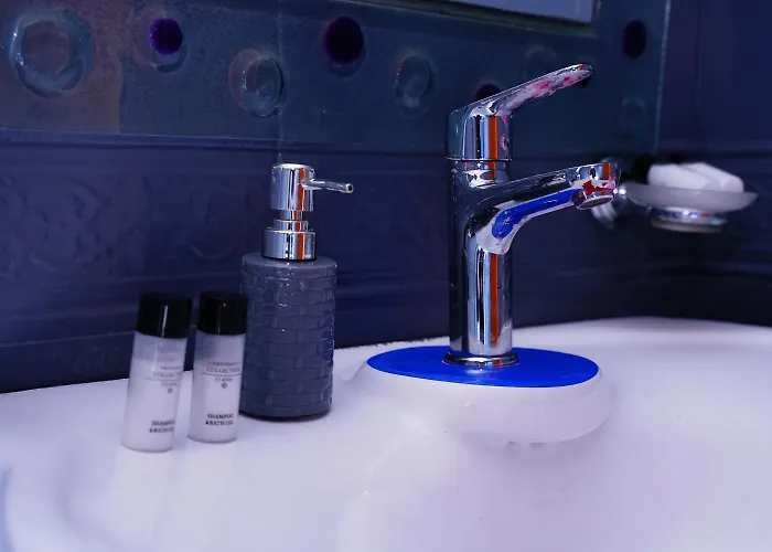 15 By Nam Nam 티라나