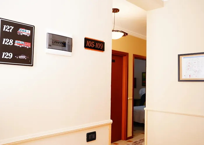 15 By Nam Nam 호텔 티라나